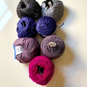 “The berries” merino wool mixed yarn lot destash